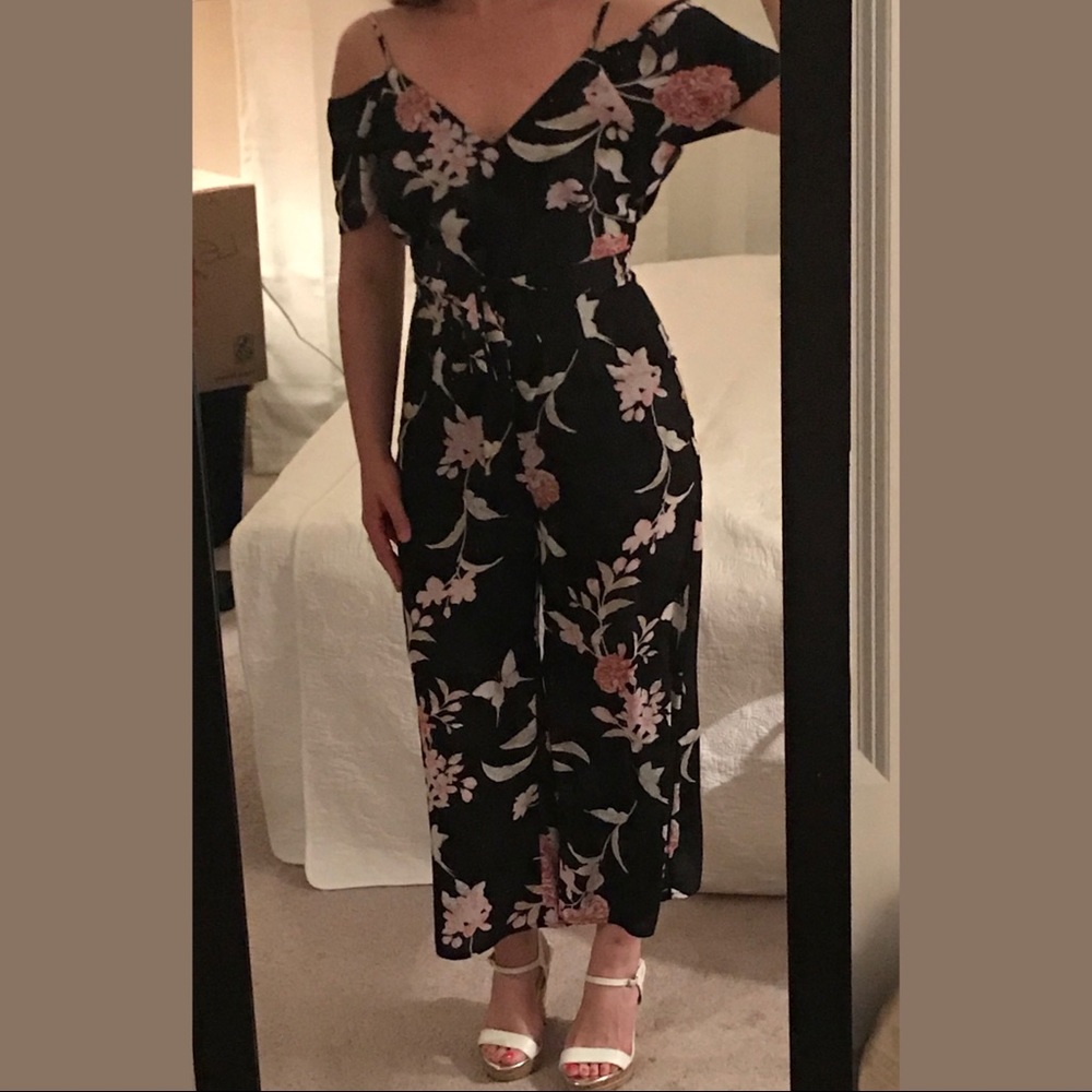 Cold-shoulder Jumpsuit